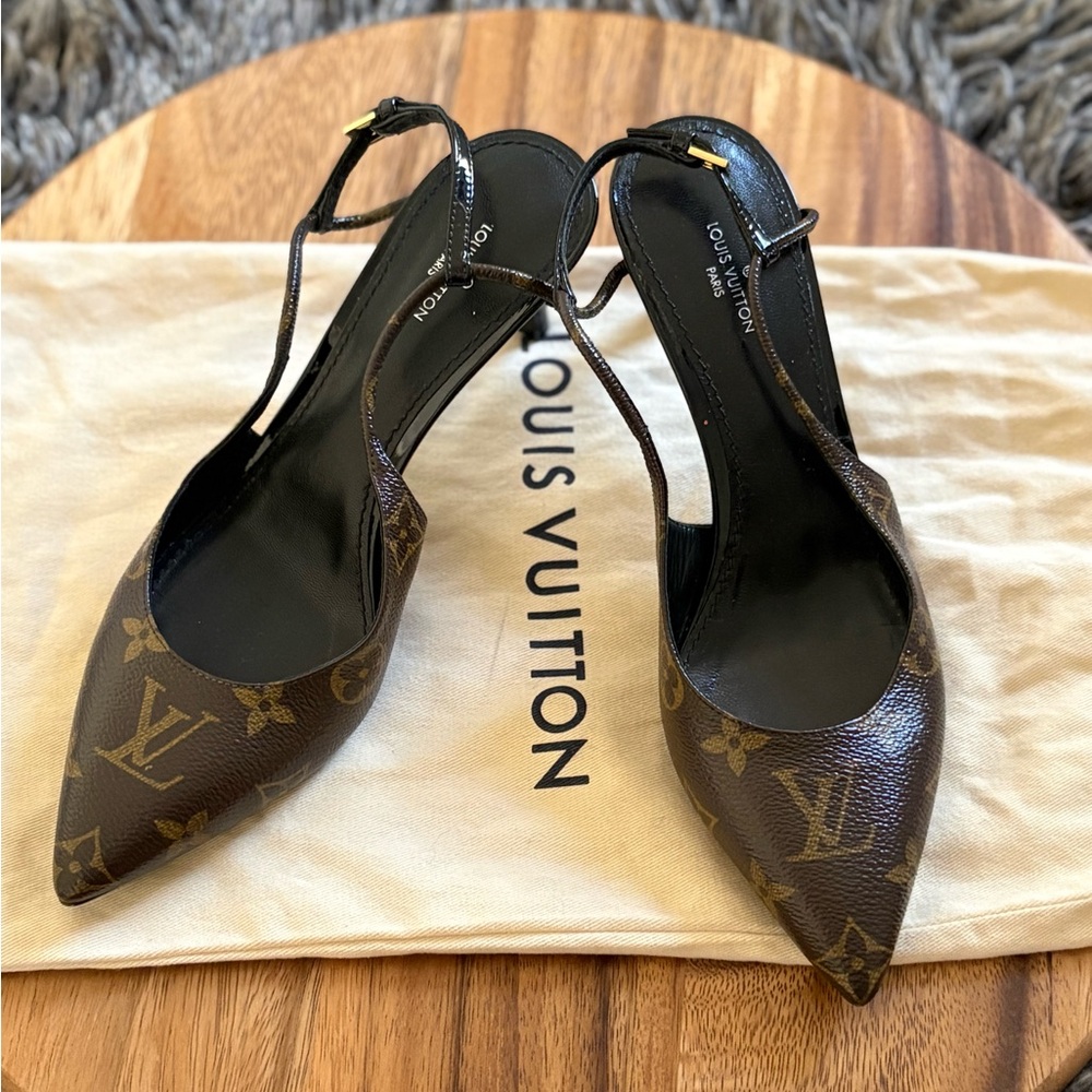 Louis Vuitton Black and Brown Monogram Heels - Picture 9 of 9